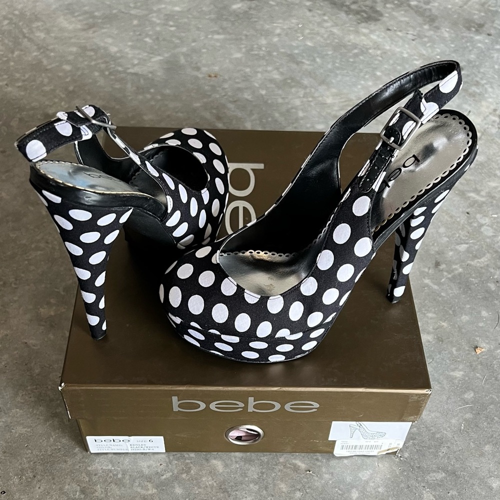 Bebe, size 6